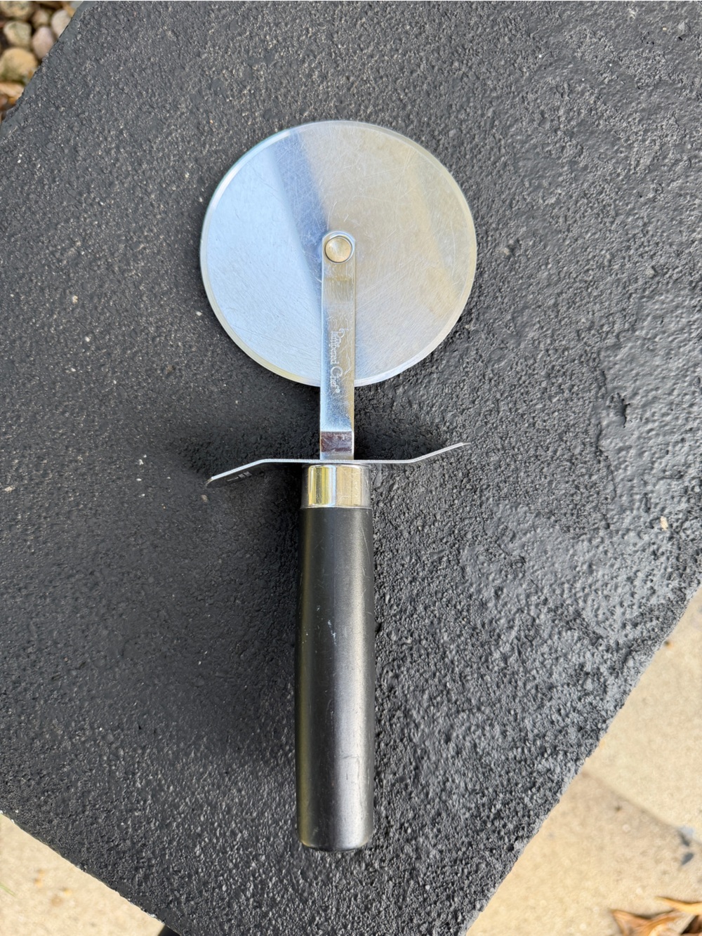 Pampered Chef Pizza Cutter